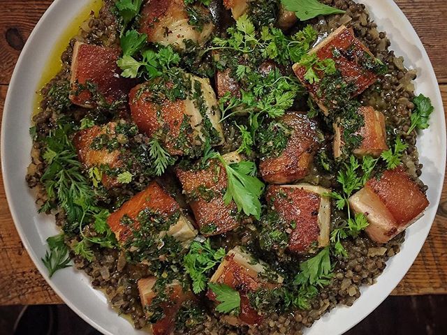 It’s a Crispy confit Pork Belly, lentils & salsa verde kinda party tonight! #buyout #xmasparty
